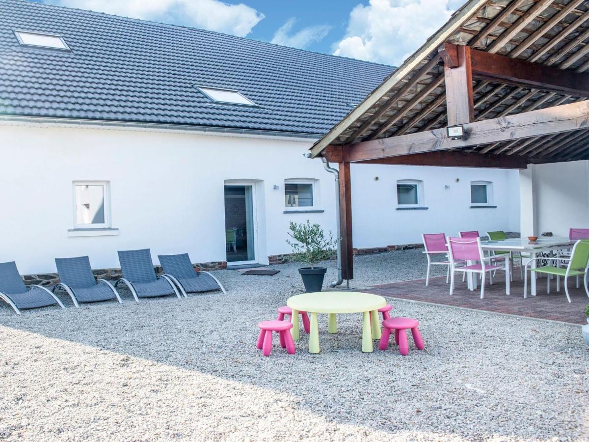 Elegant Holiday Home In Burnenville Belgium Buitenkant foto