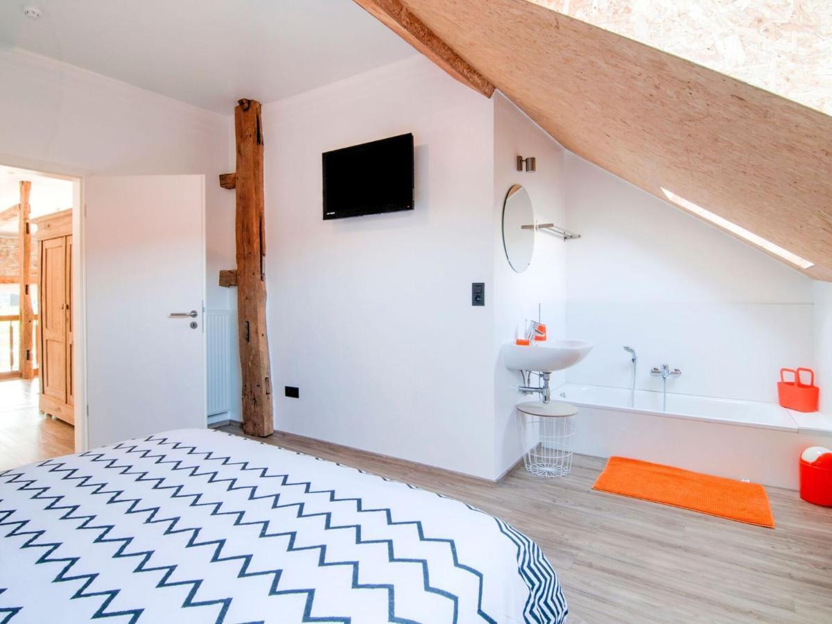 Elegant Holiday Home In Burnenville Belgium Buitenkant foto